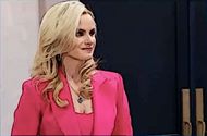 Realtor Vanessa welcomes homebuyers to Fairmont Crest – and viewers to Beyond the Gates